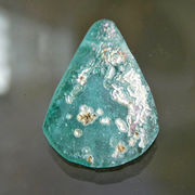 ローマングラス　ペンダントトップ　（通し穴あり）