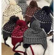 イヤーマフニット帽 　ポンポン付きビーニー　韓国ファッション