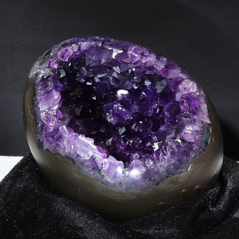 【一点物】ジオード　アメジスト　エッグ型　ウルグアイ産