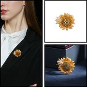 ひまわりのブローチキュービックジルコンブローチ06715