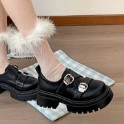 シューズ　ローファー　デザイン　韓国ファッション　INS