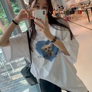 今季マストバイ  デザイン   ハートプリント  T シャツ ブラウス