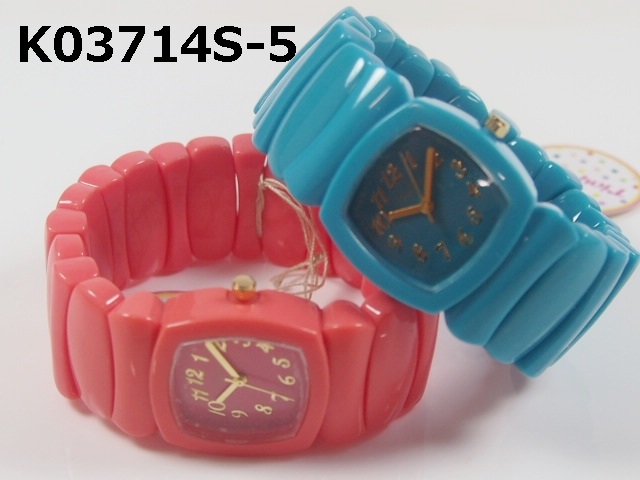 【在庫処分】【国内メーカーお買い得品】レディース腕時計　ゴムベルト　日本製ムーブメント