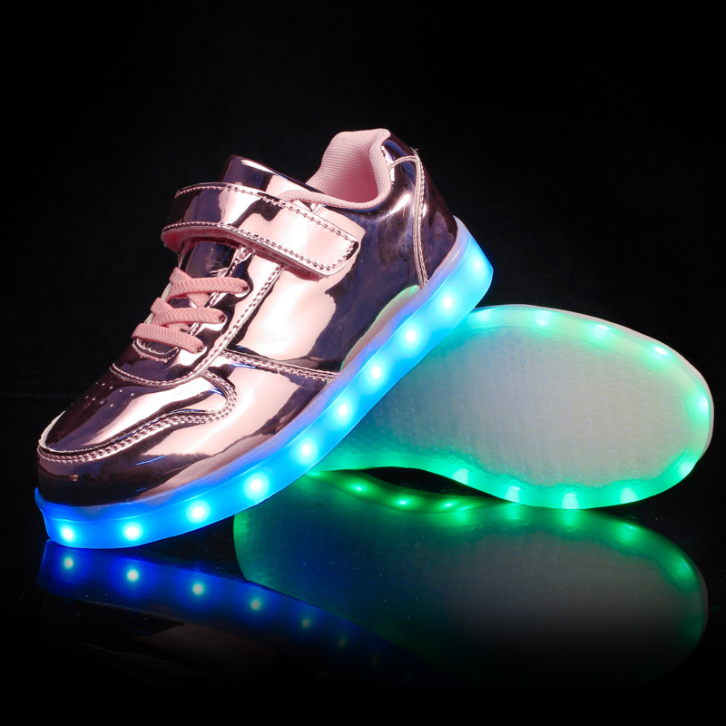 LEDキッズスニーカー 7色発光モード 光る靴 シューズ  USB充電式 子供用