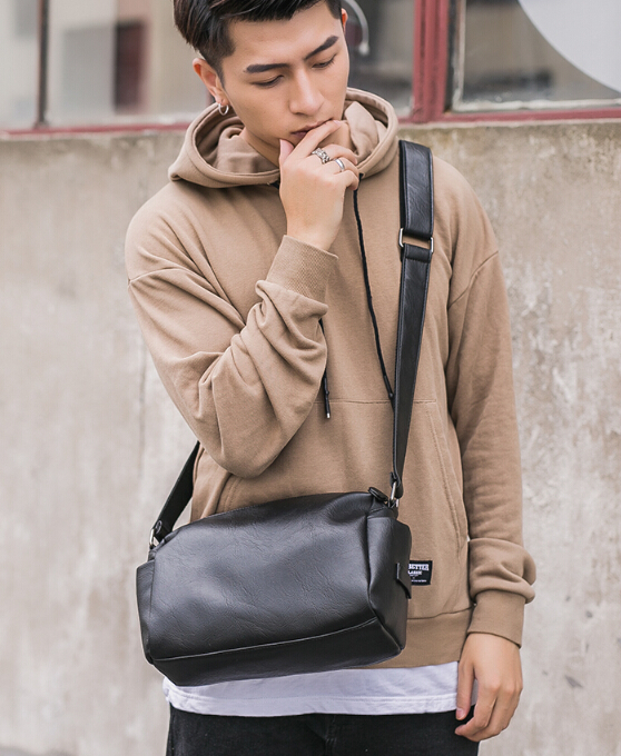 メンズ オシャレ度の高いメンズバッグ ショルダーバッグ バイキング ボディーバッグ カバン ファッション雑貨 株式会社 Tokyo Plenza 問屋 仕入れ 卸 卸売の専門 仕入れならnetsea