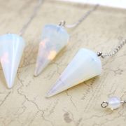 【現品限り】ペンデュラム　合成オパール（円すい）　　品番： 7601