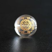 【オリジナル商品】カービング　神聖幾何学模様　ヤントラ　水晶(金彫り)　12mm　品番： 5993