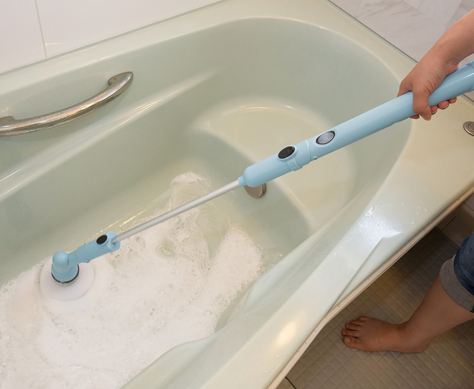 充電式 パワフル バスポリッシャー ブルー 風呂掃除