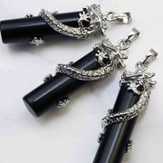 ペンダントトップ　オニキス　黒瑪瑙　ブラック　龍　ドラゴン　チャーム　厄除け　邪気払い　品番：11520