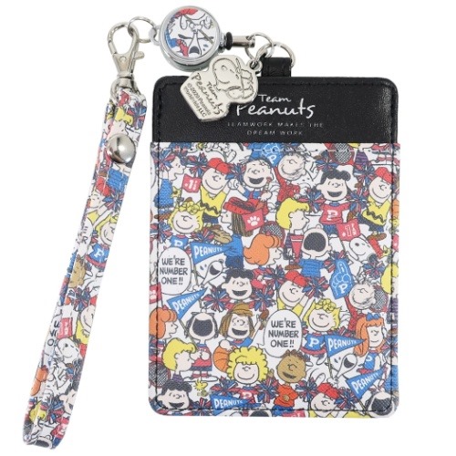 パスケース スヌーピー リール付きシングルパスケース カラフルチア ファッション雑貨 株式会社 ブライエンタープライズ 問屋 仕入れ 卸 卸売の専門 仕入れならnetsea