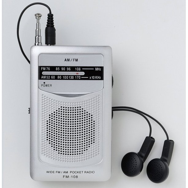ワイドFM対応AM/FMポータブルラジオ/スピーカー・両耳イヤホン付き/電池式/ポケットサイズ/FM-108SV