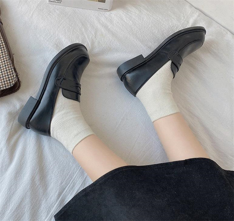 魅力を増すコツ 韓国ファッション JK  ブリティッシュスタイル 学生 ユニフォーム靴 sweet系