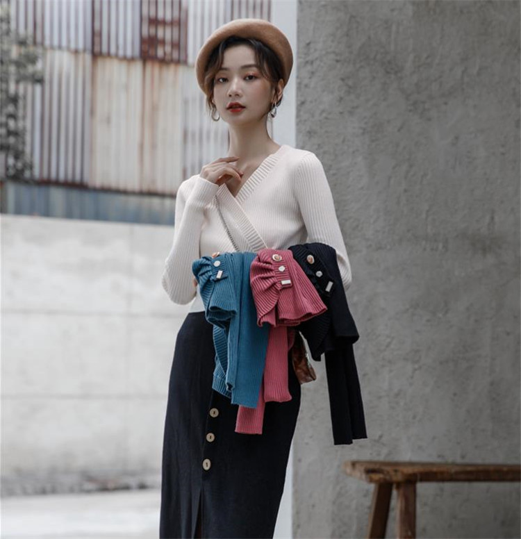 週末限定 韓国ファッション長袖 Vネック気質 スリムフィット ショートスタイル 上品映え ニットトップス