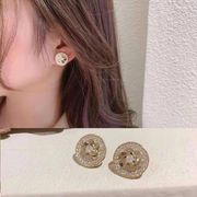 フラワービジューピアス