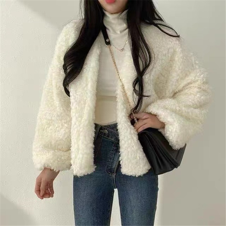 でも韓国好きの人にはめちゃめちゃオススメ 6色 2021年秋冬 新作 韓国版 ゆったりする スリム コート