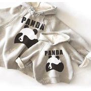 秋冬の新作漫画パンダとベルベットのパッド入り親子フード付きセーター、3人の母子婦人服の家族向け