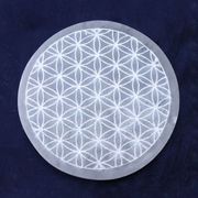 置物　セレナイト　フラワーオブライフ　丸盤　モロッコ産　古代神聖幾何学　エネルギー　浄化　癒し　生命