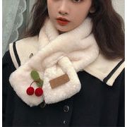 韓国ファッション 可愛い 交差する スカーフ 冬 日本人 学生 暖かい 防寒 チェリー よだれかけ