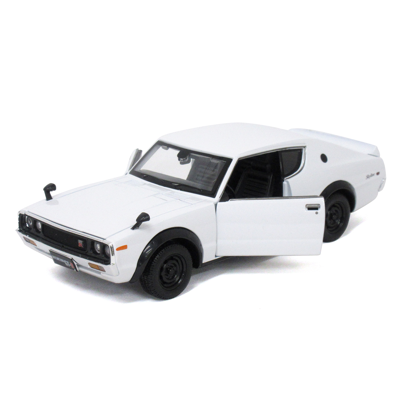 ミニカー＞Maisto ミニカー 1:24 1973 スカイライン 2000GTR ホワイト No.200-168 株式会社 ファースト・アロー |  卸売・ 問屋・仕入れの専門サイト【NETSEA】