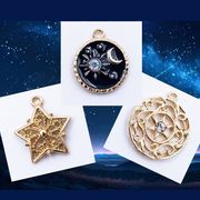 アンティークパーツ/宇宙雑貨/星・三日月・太陽チャーム/透かしパーツ/最安値保証＆当日出荷対応