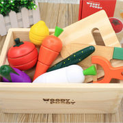 木製の子供の教育幼児教育プレイハウスのおもちゃ木製の箱のシミュレーション果物と野菜はゲームの幼稚園を