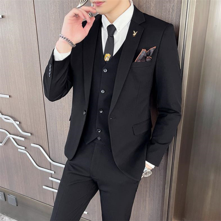 スーツスーツスーツ男性結婚披露宴のドレスは北欧の格子スーツ3点 