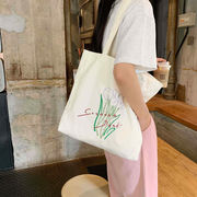 ズックバッグ　エコバッグ　トートバッグ　刺繍　チューリップ　オシャレ　韓国ファッション　INS