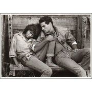 ポストカード モノクロ写真「ベンチに座っている男性と女性」