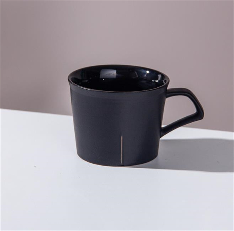 取っ手付き コーヒーカップ デザインセンス アフタヌーンティー ミルクカップ シンプル 新品 カップ
