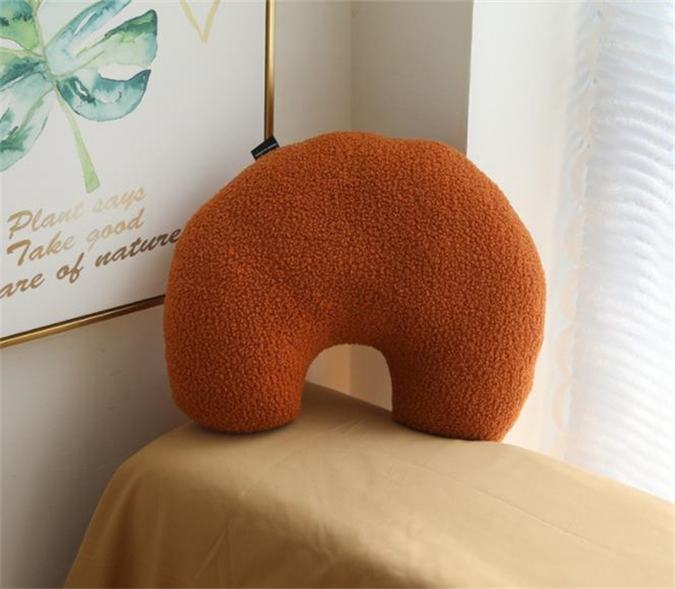 韓国大人気 デザイン 枕 ベッド装飾 快適であるソファクッション 幾何学 上品映え 睡眠 形 結び目