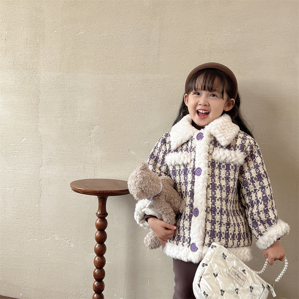 【美品】BeBe　140　女の子　まとめ売り　秋服　秋冬服　子供服　アウター 美品】BeBe 140 女の子 まとめ売り 秋服 秋冬服 子供服 アウター