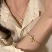 ネックレス　ブレスレット　薔薇　デザイン　アクセサリー　レディース　韓国ファッション