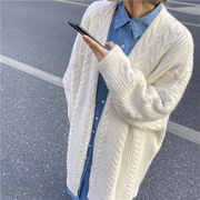 ニットセーター韓国レトロな麻のセーターコート女性の秋冬新作ゆったりミディアムニットセーター