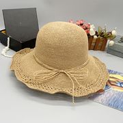 夏の海辺のビーチで折り畳みの麦わら帽子作り細糸かぎ針帽子ハイエンド帽子レディース