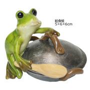 ミニ樹脂 置物 ファンシー 蛙 給食蛙