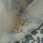 フープピアス　アクセサリー　韓国ファッション　ジルコニア　デザイン