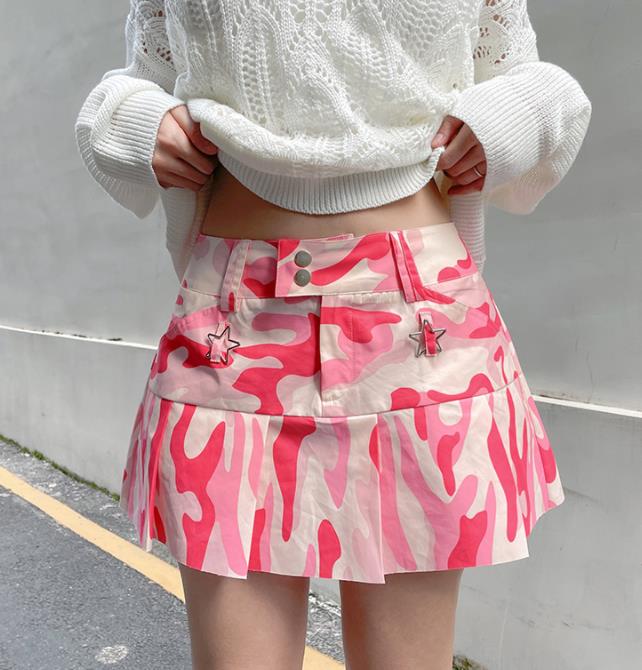 プリーツスカート 迷彩柄 ピンク - スカート