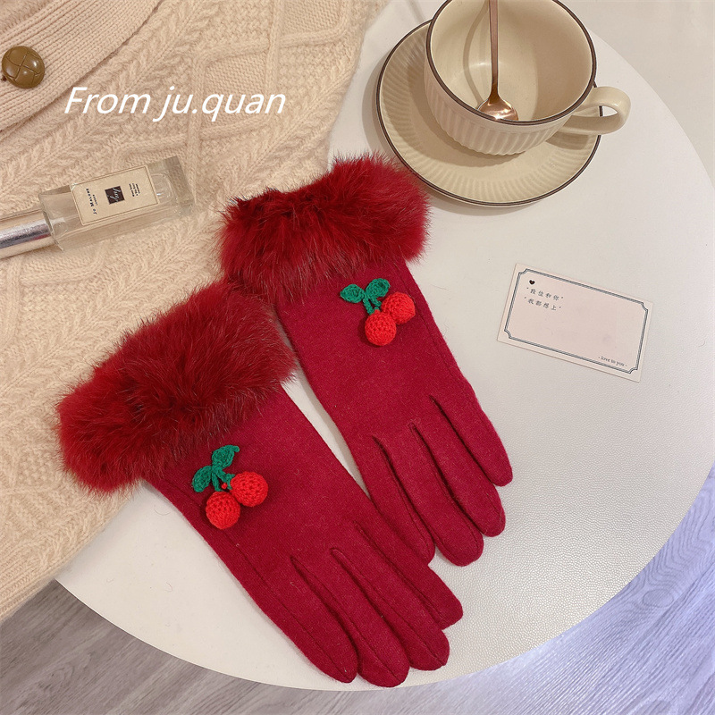 さくらんぼレディース手袋　韓国ファッション　秋冬　かわいい　裏起毛　スマホ対応
