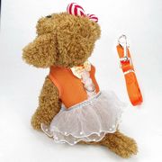 ペット用品かわいい犬の服サンドイッチ通気性のあるドレス犬のスカートトラクションチェストハーネス
