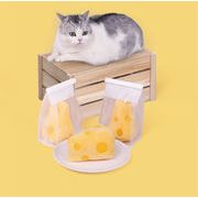 猫のおもちゃ  猫ミント  おもちゃ  ネコ匹  チーズ  歯を磨く