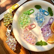キーホルダー　バッグチャーム　アクリル　ファッション小物