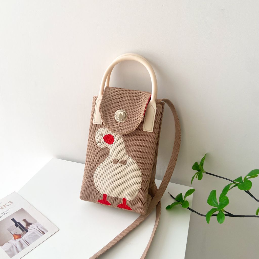 ☆全3色☆ ニットスマホバッグ アヒル柄 ショルダバッグ ニットバッグ