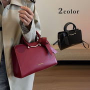 ハンドバッグ　ショルダーバッグ　結び　鞄　大容量　レディース　韓国ファッション　2colors