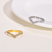 欧米 女性の指輪 ファッション アクセサリー ステンレス鋼 V 字型ジルコン リング