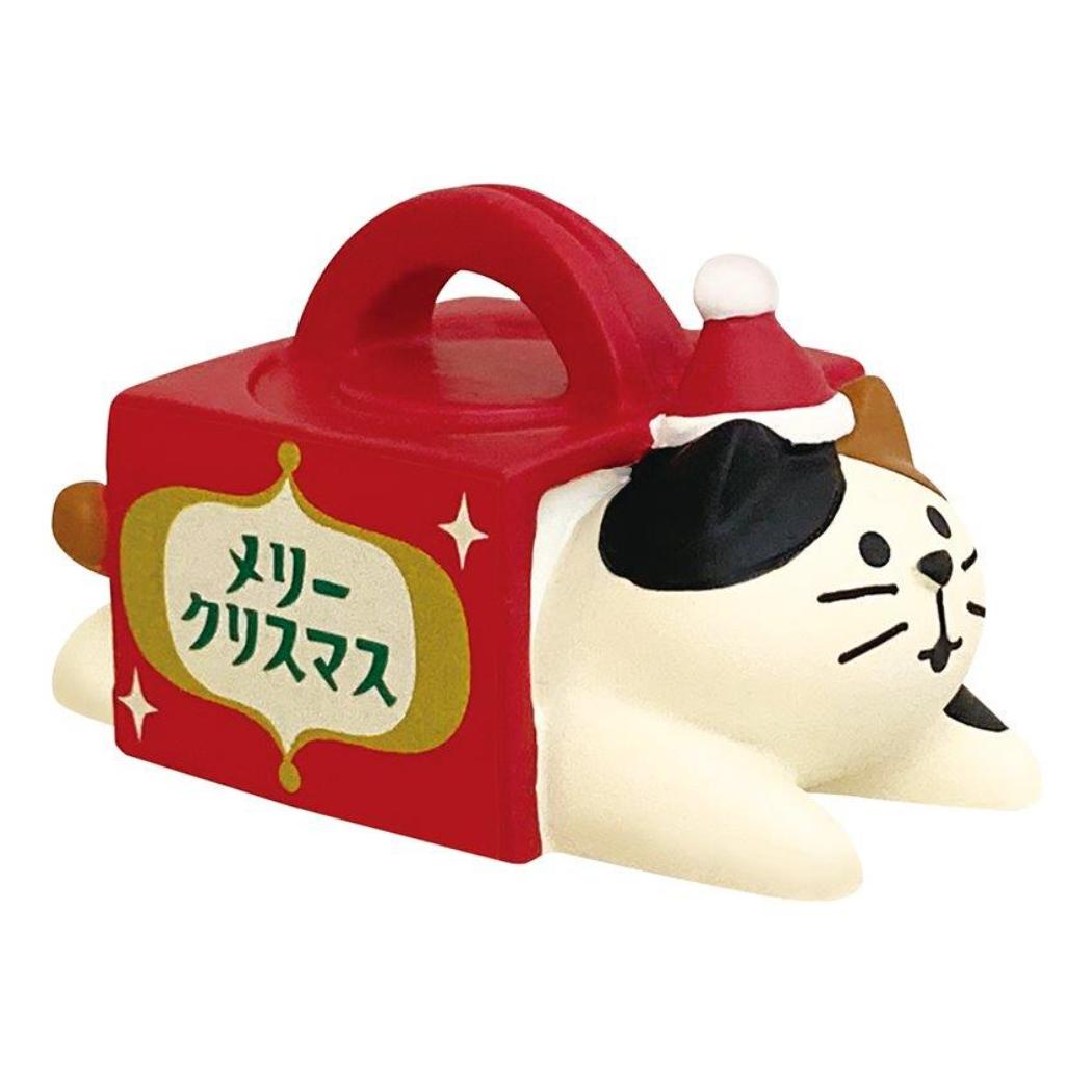 【クリスマス】ケーキ箱つっこみ猫