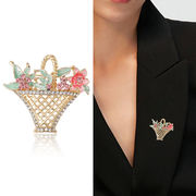 かわいい ダイヤモンド 花かごブローチ ファッション フラワー ブローチ 女性用コサージュ アクセサリー