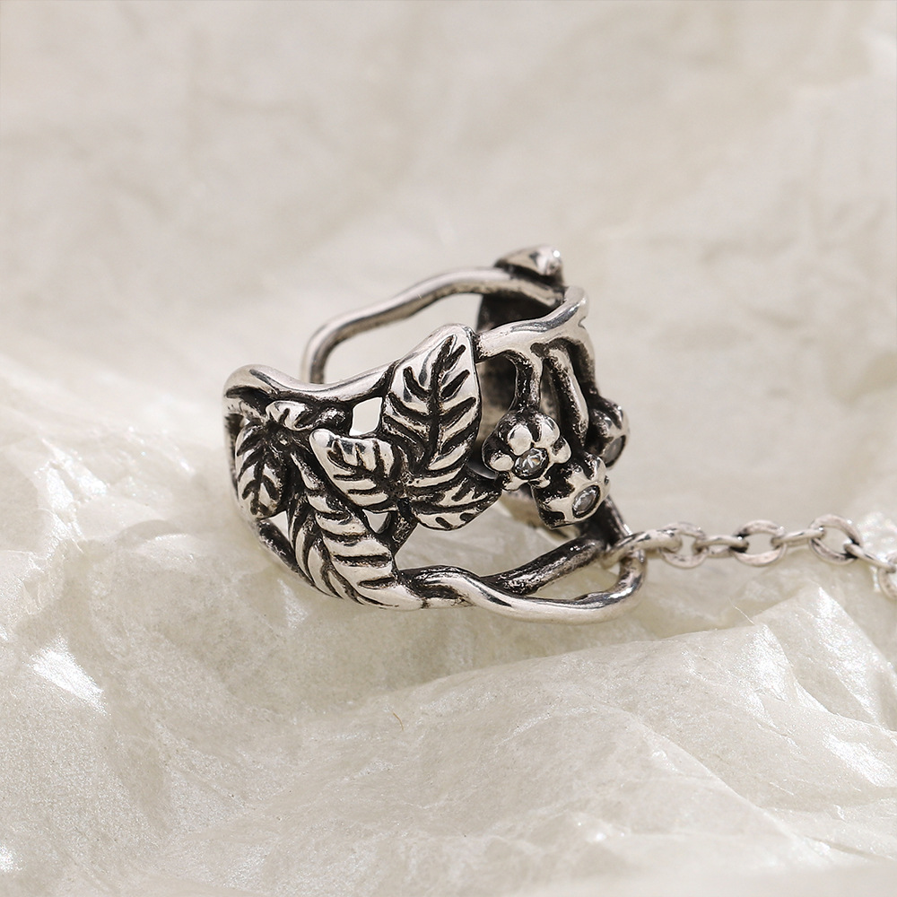 オーダーパーツ(イヤーカフAタイプさざれ石)　ハンドメイド　レジン　1点399円 レジン❁⃘* 9ピンやワイヤーを使用！vol.1ウィンターフラワーの