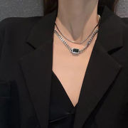 幾何学的な正方形のネックレス女性のファッション鎖骨チェーンレトロヒップホップペンダント