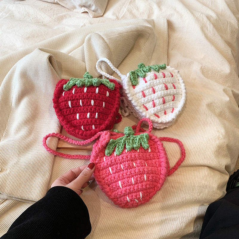 春らしいイチゴのスニーカーが入荷しました♡ | いちご雑貨専門