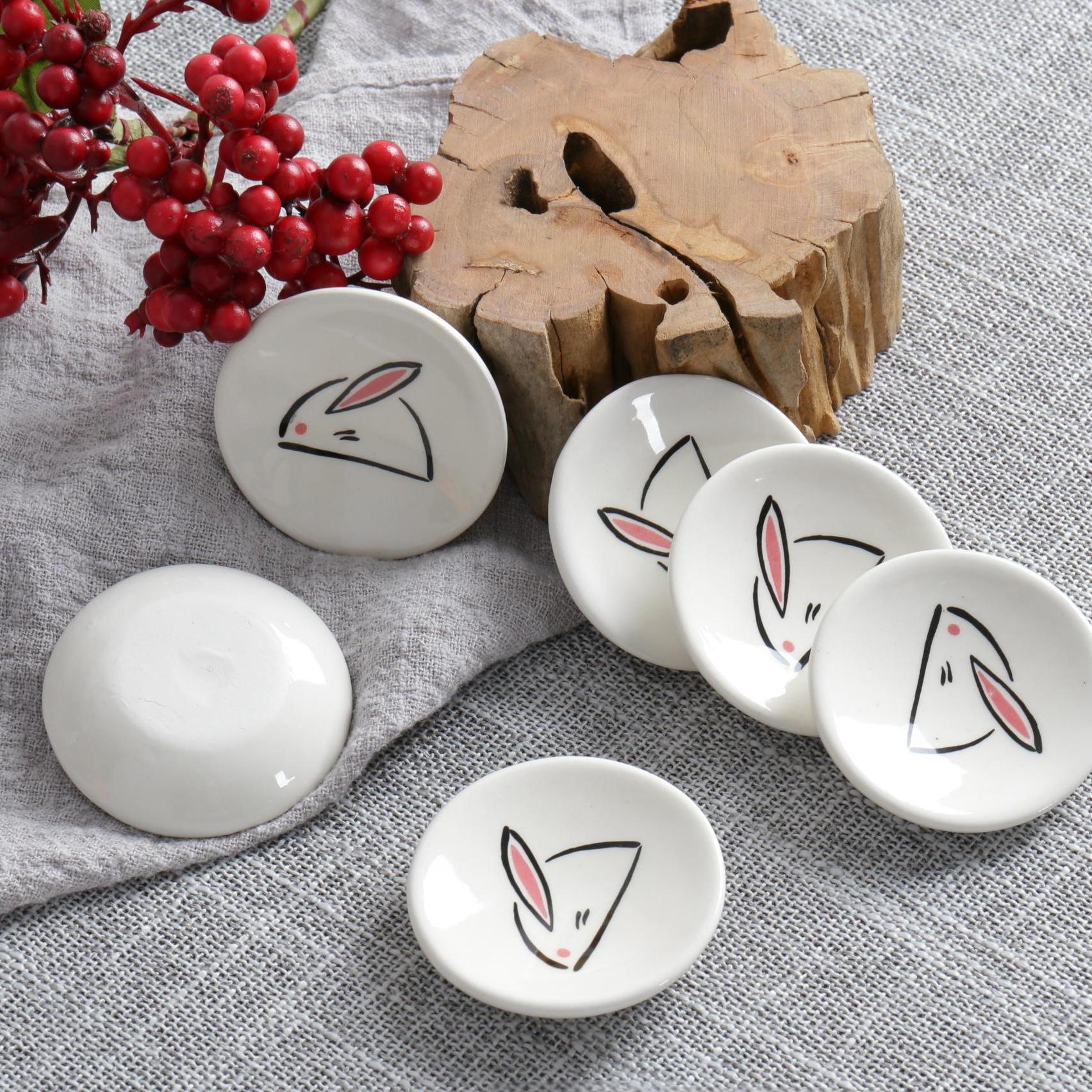 小皿 陶器 うさぎ 皿 可愛い 丸皿 おしゃれ 雑貨 焼き物 取皿